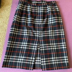 Vantage Burberry skirts